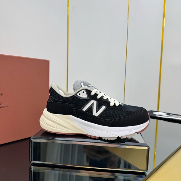 スーパーコピーブランド靴背面デザイン